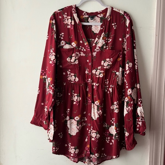 Torrid | Emma Babydoll Burgundy Floral Button-Front Tunic - Picture 3 of 12